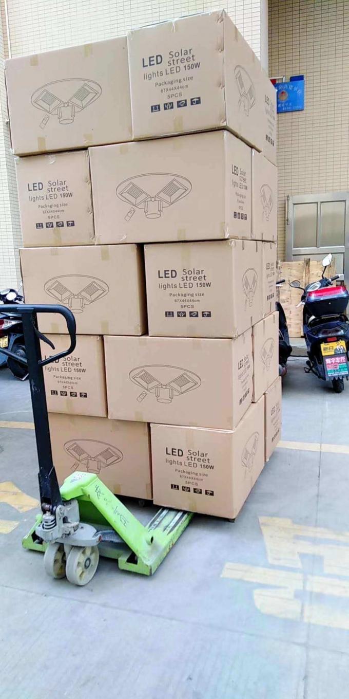 라운드 UFO 태양 광선 방수 IP65 150W 250W 9